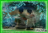 Brother and sister in a stormy day - GIF animado gratis