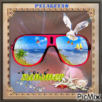 glasses with reflection of the sea анимиран GIF