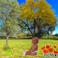 Baby enjoying day animovaný GIF