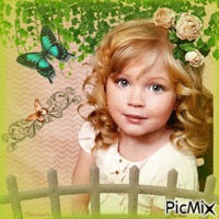 Portrait d'une petite fille aux yeux verts.