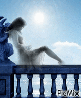 femme sur balcon - Nemokamas animacinis gif