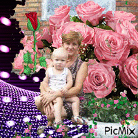 Наташа с ребенком - Bezmaksas animēts GIF