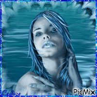 Le visage et le bleu de la mer - GIF animé gratuit