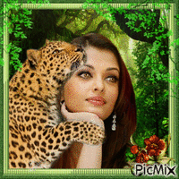 woman with leopard κινούμενο GIF