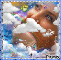 Femme dans les nuages - GIF animé gratuit