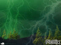 Tormenta en tonos verdes animovaný GIF