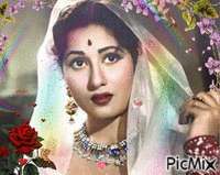 Portrait of Indian beauty 😍 - GIF animé gratuit