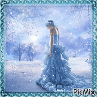 Femme en robe longue dans la neige.