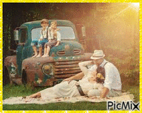 Vintage Family! - GIF animé gratuit