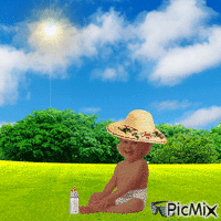 Baby's day outdoors GIF animado
