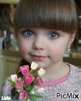 Fetita cu flori/Fillette - GIF animado gratis