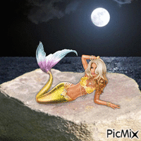Yellow finned mermaid at night animeret GIF