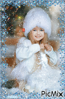Belle enfant entouré de neiges - Kostenlose animierte GIFs