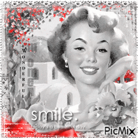 Smiling Woman - Gratis animerad GIF