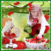 Strawberry season. Enjoy your meal! GIF animé