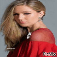 Blonde in Red - 免费动画 GIF