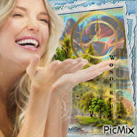 Eine lächelnde Frau, eine Landschaft und eine Uhr - Ingyenes animált GIF