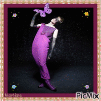 femme fleurs charme mode deco papillon - GIF animé gratuit