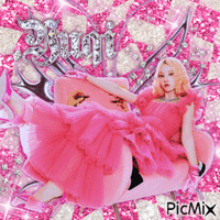 pink princess Yuqi - GIF animé gratuit