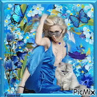 femme et fleurs bleues - GIF animé gratuit
