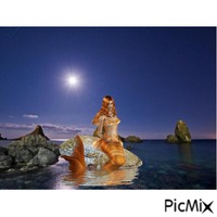 Mermaid at night GIF แบบเคลื่อนไหว