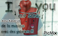 CUP SONG!!! - GIF animado grátis