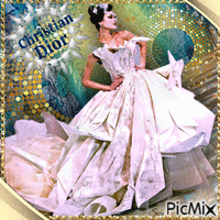 Christian Dior at Couture Spring .... the dress :) GIF animé
