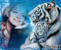 Woman And Her Tigers! - Darmowy animowany GIF
