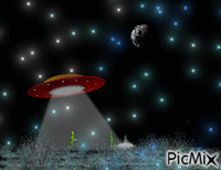 Aliens - GIF animado grátis