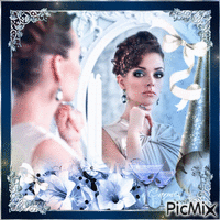 Woman In the Mirror - GIF animé gratuit