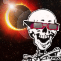 Skeleton Goes To The Eclipse - Gratis animerad GIF