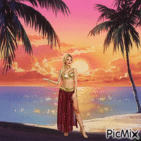 Woman on beach animált GIF