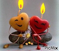two lovely candles - GIF animate gratis