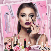 A girl doing her makeup - Ingyenes animált GIF