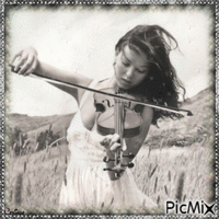 The girl with the violin - GIF animé gratuit