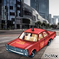 Fire chief's car GIF animado