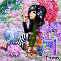 Contest: Woman and hydrangea flowers анимирани ГИФ