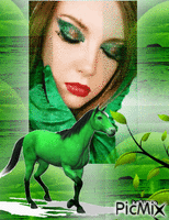Green horse.. GIF animé