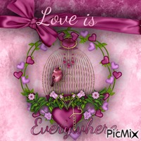 Love is everywhere - GIF animate gratis