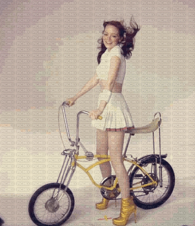 maj gif  femme vélo - Бесплатный анимированный гифка