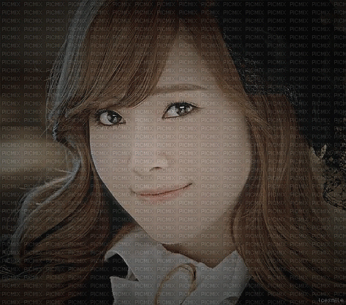 Jessica Jung at SHINee Sherlock mv - Безплатен анимиран GIF