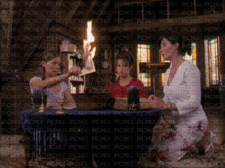 gala Charmed - GIF animé gratuit