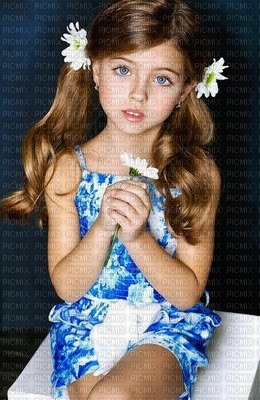 little girl - Free PNG