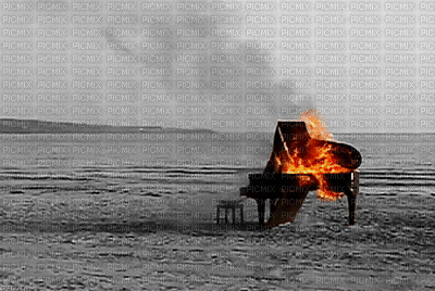burning piano - Free animated GIF