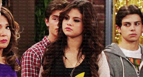 A Gif of a character played by Selena Gomez - Безплатен анимиран GIF