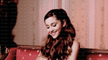 Ariana - Ücretsiz animasyonlu GIF