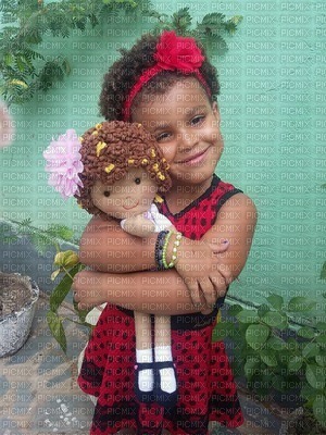Menina e sua boneca - PNG gratuit