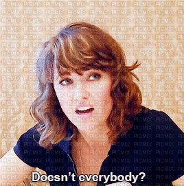 lucy lawless - Gratis animeret GIF