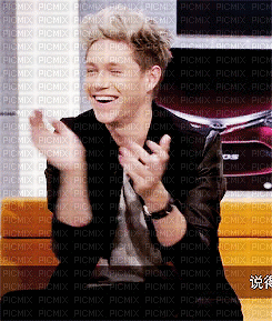 Clap clap. ;p ♥, clap , applaudir , main , sourire , smile , mignon , cute  , rigole , lol , interview , niall , horan , niallou , nialler , one ,  direction , 1d - Free animated GIF - PicMix