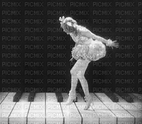 dancing on piano keys - Free animated GIF